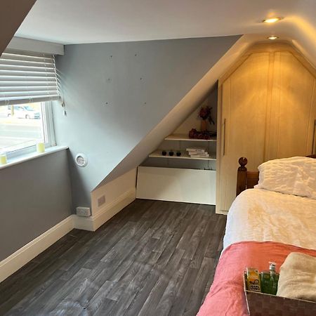 Cozy Room In A Serene House Birmingham Bagian luar foto