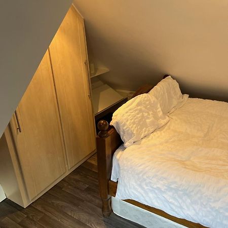 Cozy Room In A Serene House Birmingham Bagian luar foto