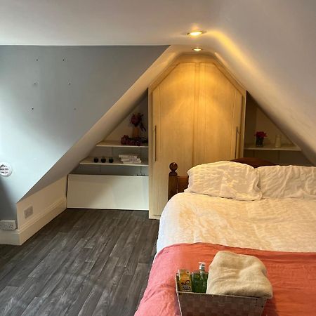 Cozy Room In A Serene House Birmingham Bagian luar foto